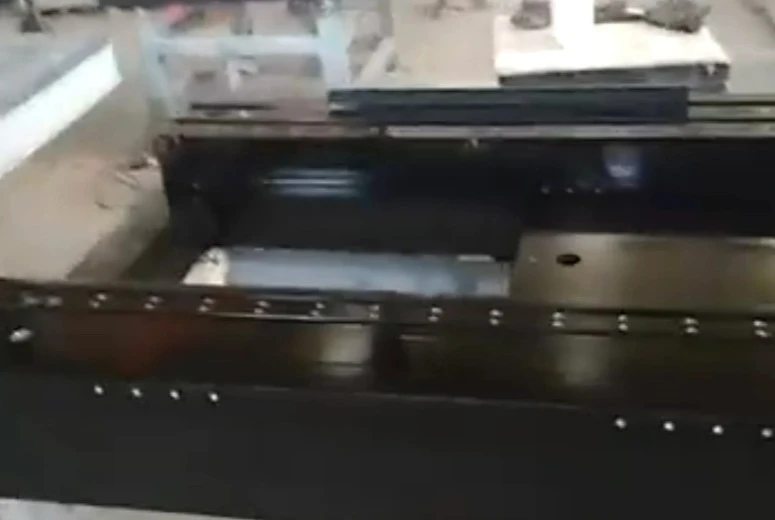 Zigawo za Granite ndi mabowo owuma ndikuyika magawo